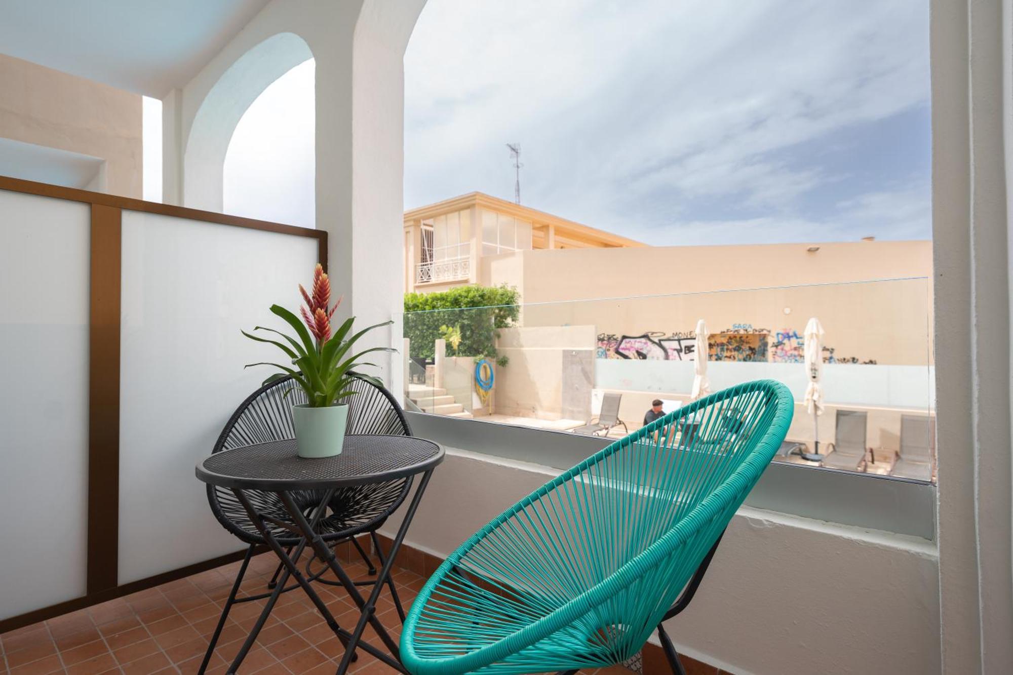 Nura & Hotel Santa Ponsa