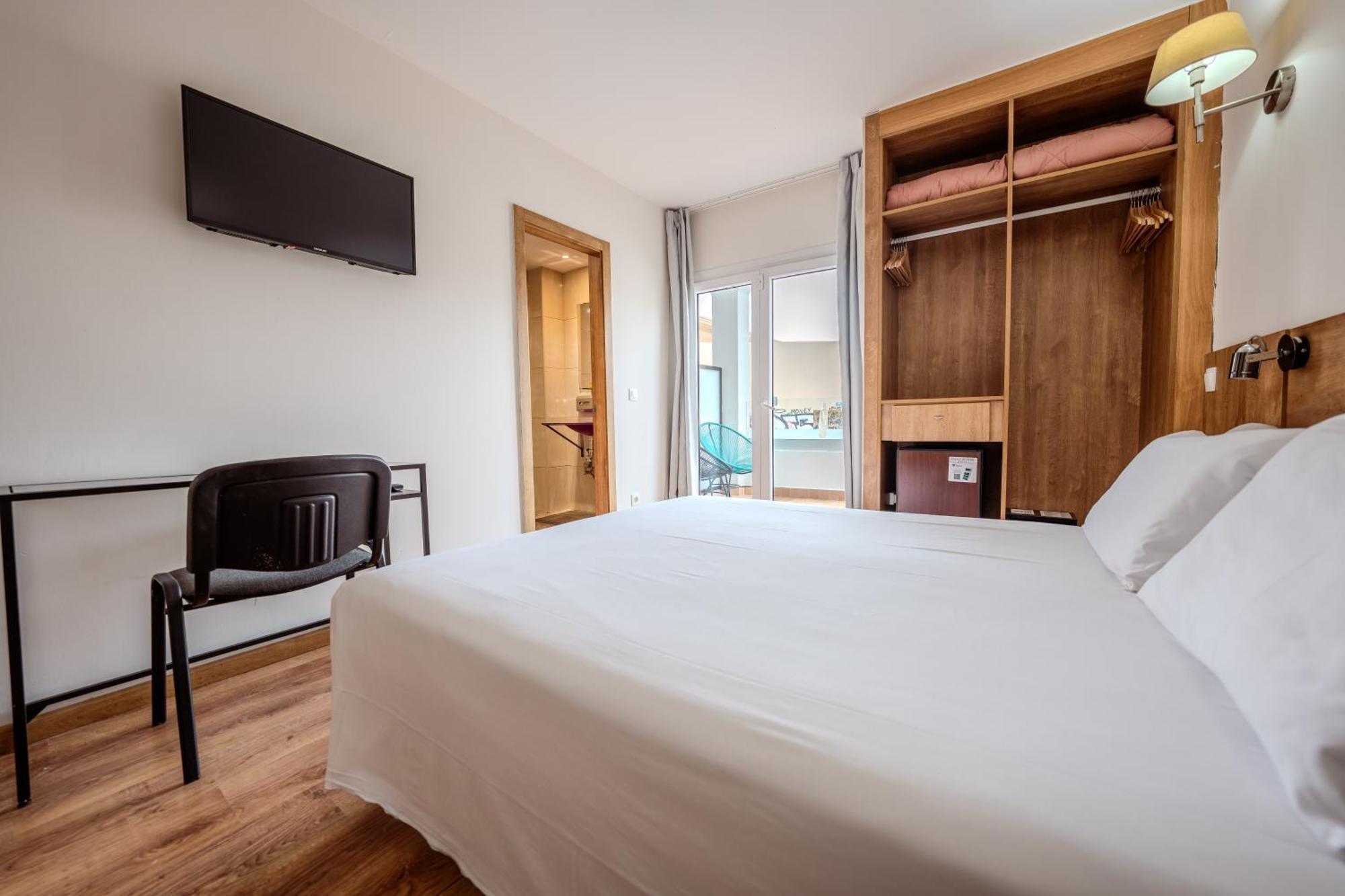 Hotell Nura & 4*
